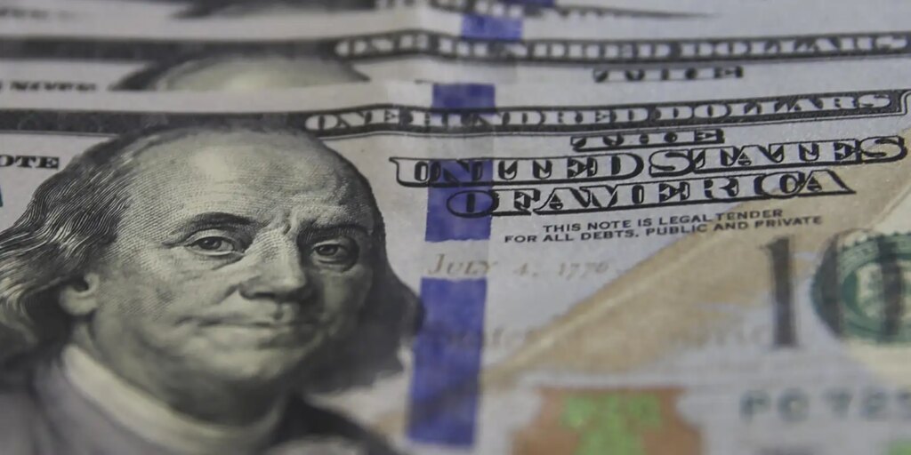 dolar-cai-para-r$-5,40-com-reuniao-do-copom-e-mercado-externo