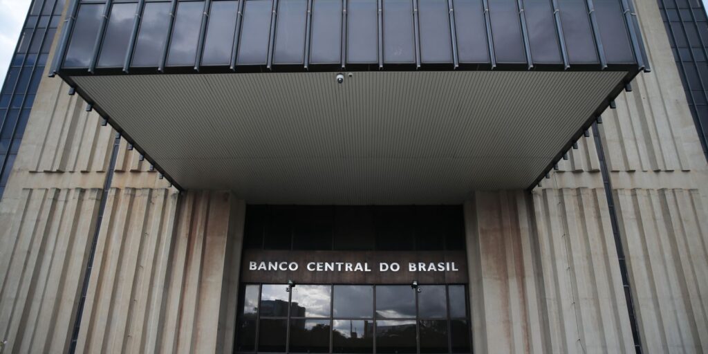 master:-tribunal-analisa-recurso-do-banco-central-sobre-inspecao